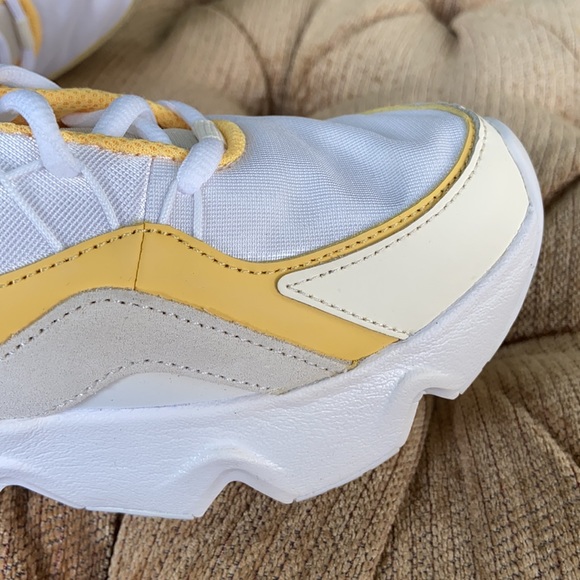 Nike sneakers - Picture 8 of 8